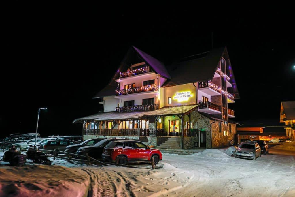 Poarta Raiului Hotel Tau Bistra Luaran gambar