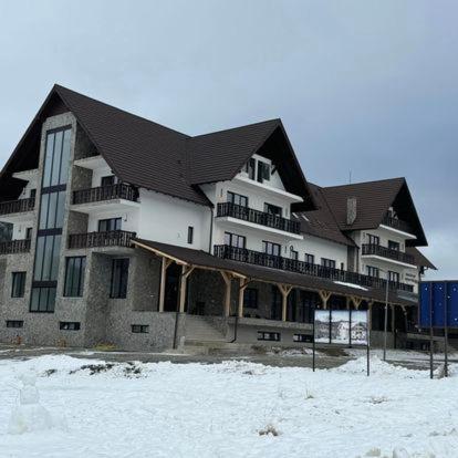 Poarta Raiului Hotel Tau Bistra Luaran gambar