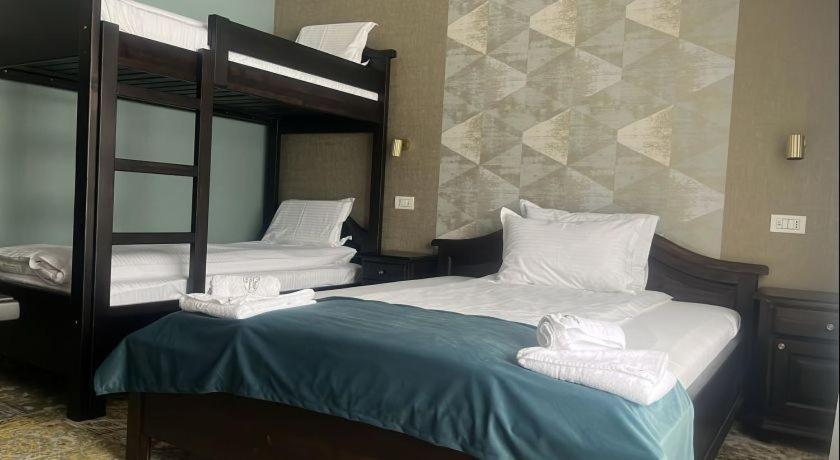Poarta Raiului Hotel Tau Bistra Luaran gambar