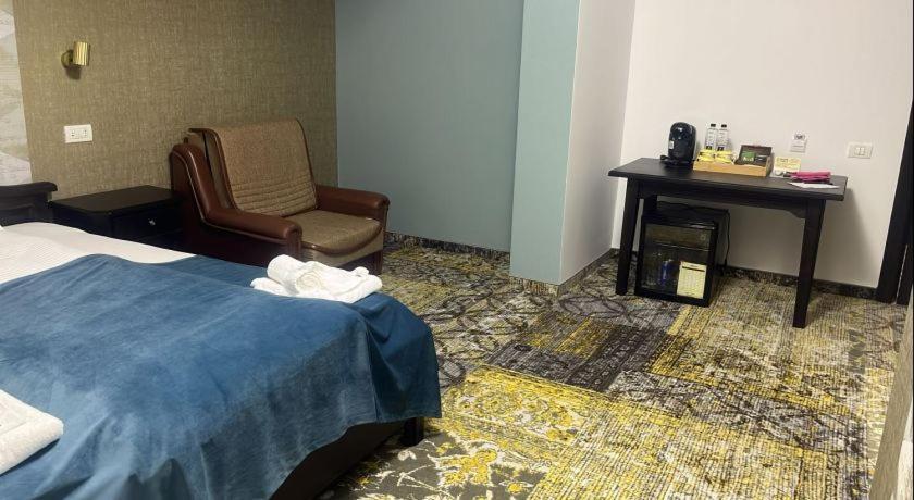 Poarta Raiului Hotel Tau Bistra Luaran gambar