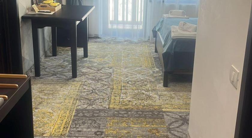 Poarta Raiului Hotel Tau Bistra Luaran gambar