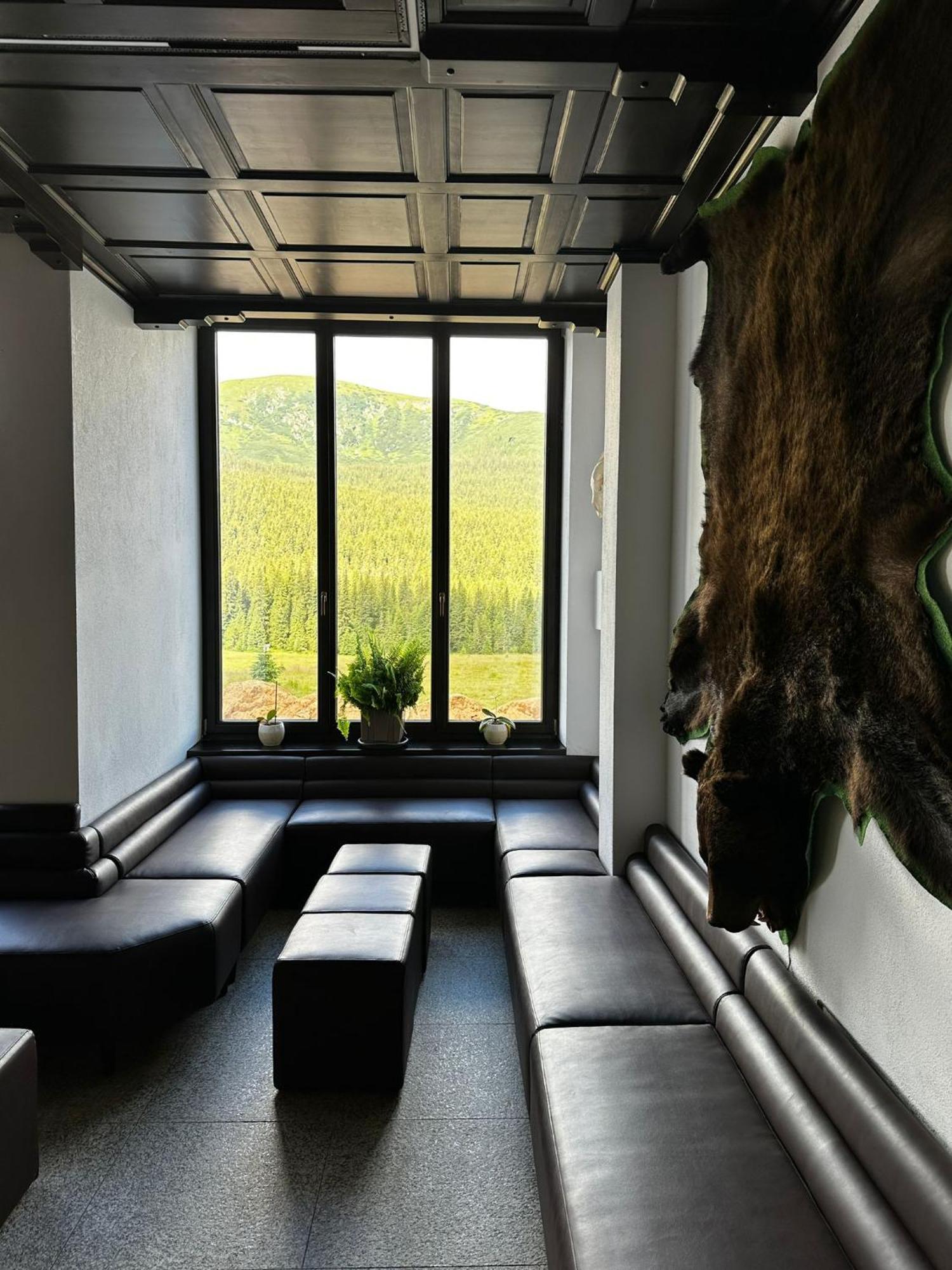 Poarta Raiului Hotel Tau Bistra Luaran gambar
