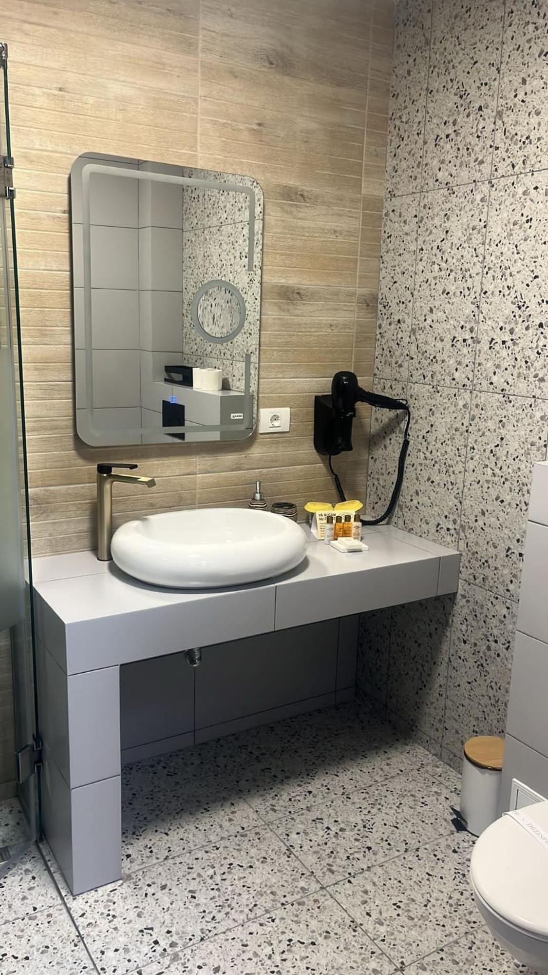 Poarta Raiului Hotel Tau Bistra Luaran gambar